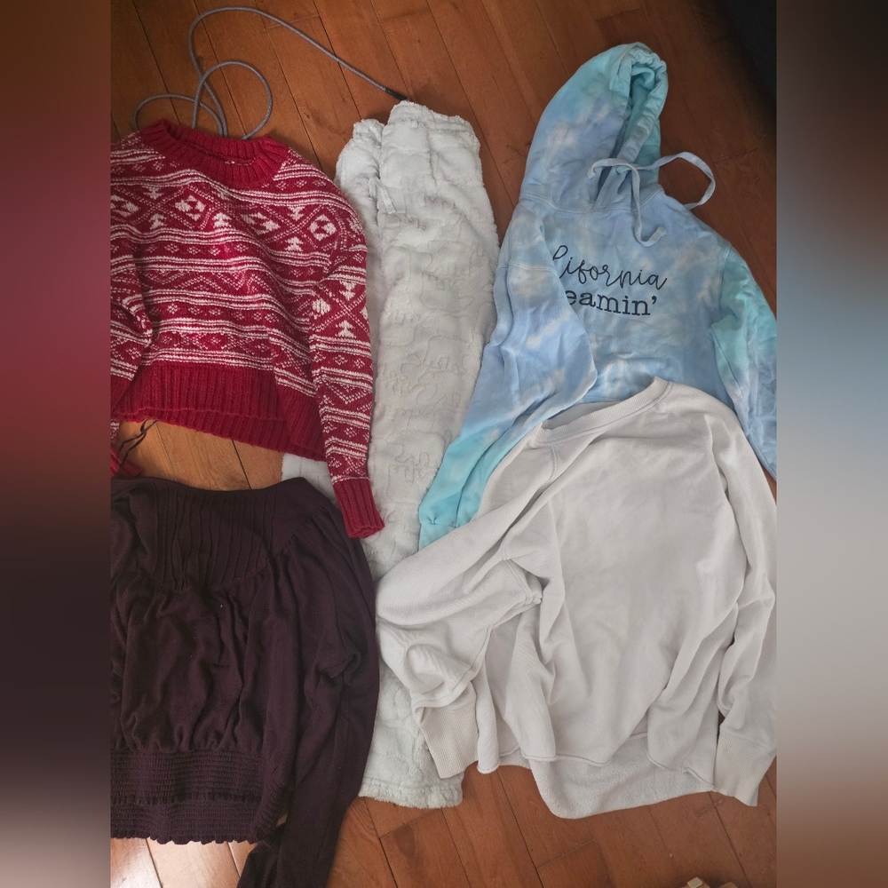 Bundle Of Womens Clothes